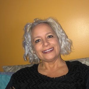 Meet your Posher, Leda